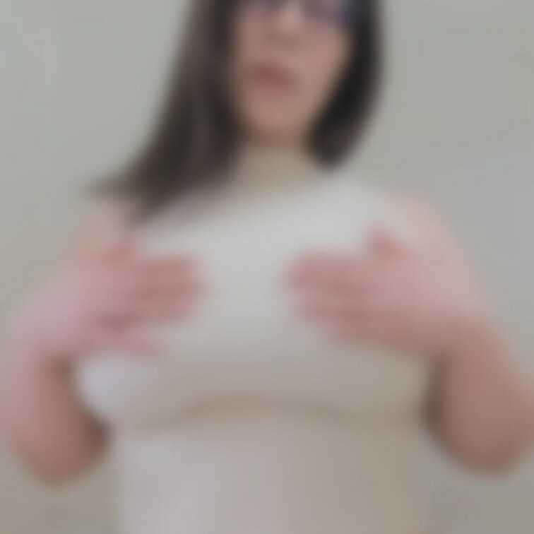 Video of clitoris and squirting with strong vibrator with st