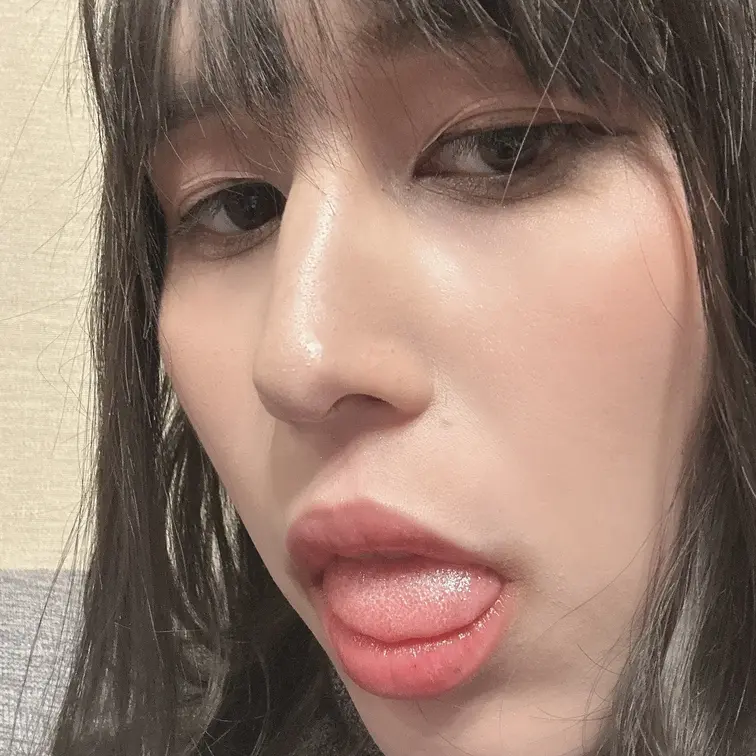 ドアップのちょっとエロい顔してみたよ