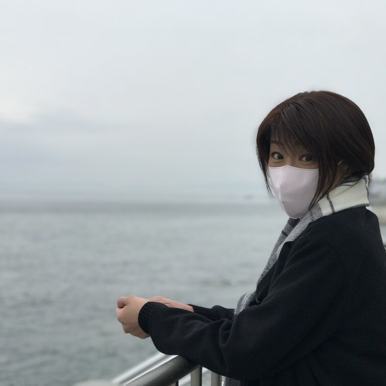 おはようございますぅ。。
海って、、、気持ちいいね。。。
今日も気持ちいいこと、、、しようね♡