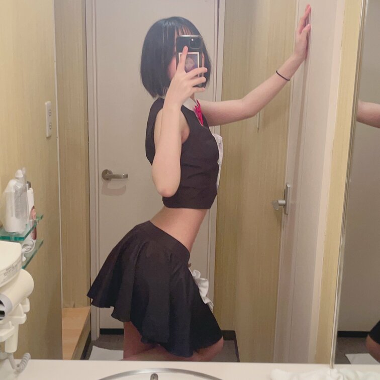 一番最初に投稿したポリスの写真と同じ相手とホテルに行った時の写真…💖
最近ウエスト結構絞れたから嬉しいんだっ🥰
