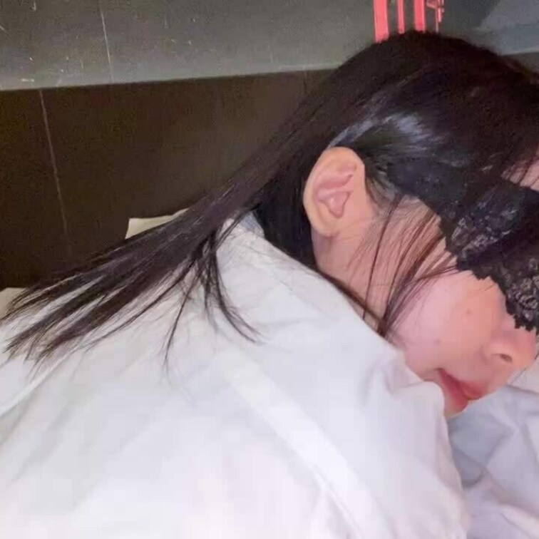 絶対領域って最高ですよね。

ムチムチの尻からブリブリ放たれる屁…これはもうむしゃぶりつかずにはいられないッ！！！！