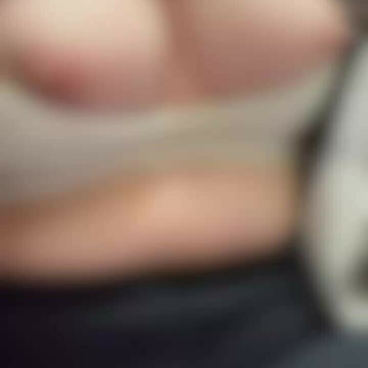 もみもみ…