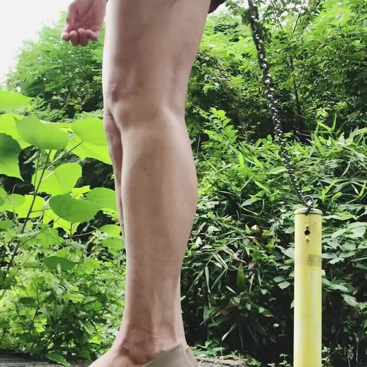 失礼します！
またぎますねぇ॑⸜(* ॑꒳ ॑*  )⸝⋆*