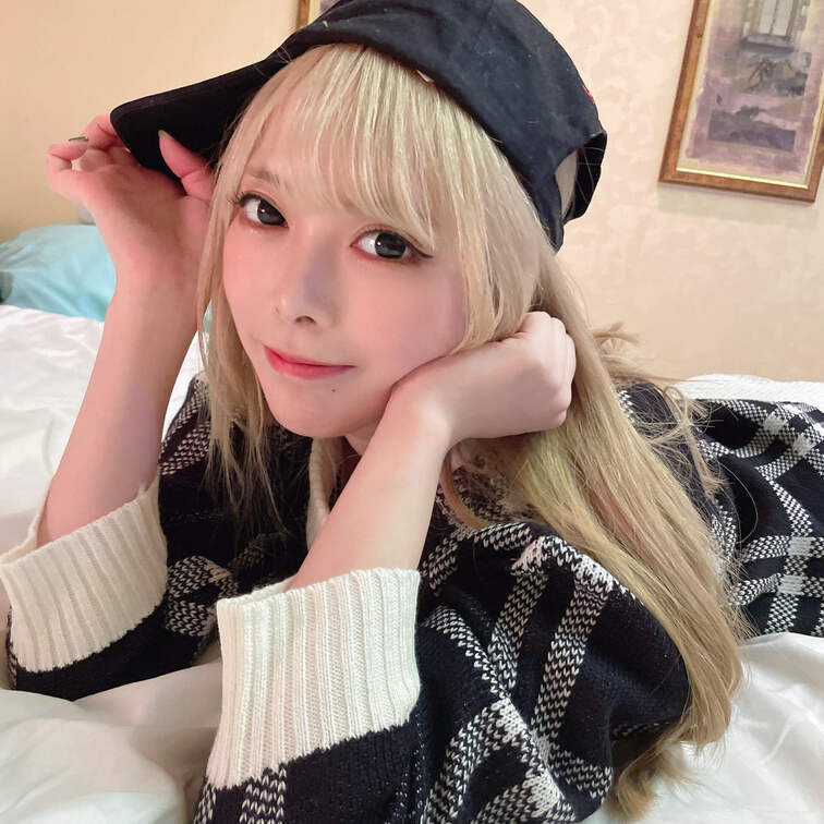 ギャル長尺サンプル！！
 中出しと口内射精。
 
 キャバ嬢とアフターのハメ撮りをしました。
 
 本編はこち