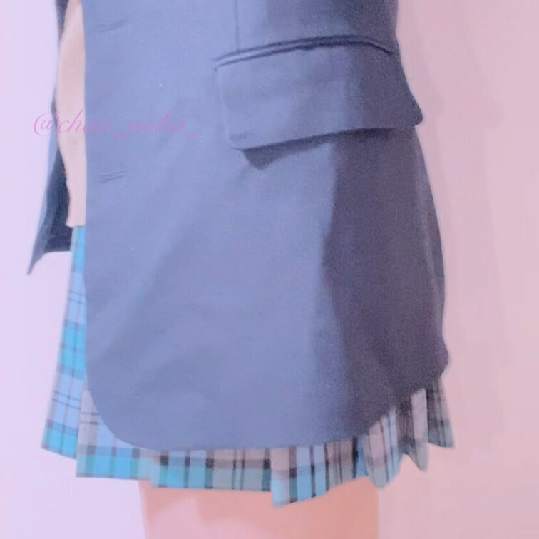 みんなが大好きな白のパンツで下からパンチラ撮ってみました😊
見ながらたくさんシコシコしてね♡