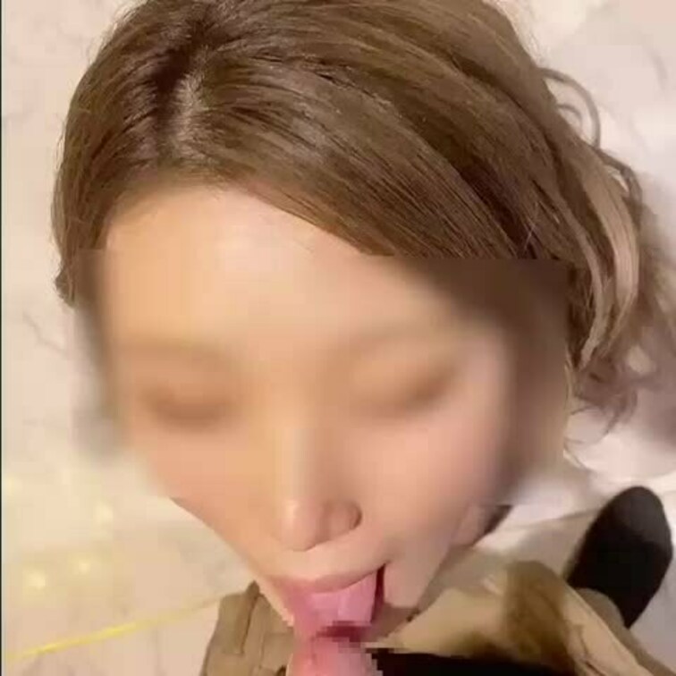目線特化のフェラバージョン💕
お出かけ前のフェラは必須項目🥰
