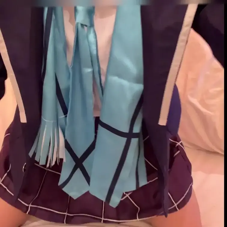 ブルア〇のsrk🐺ちゃんが
先生に見せつけひとりえっちしたりしてます！

パンツあやとりから始まり
電マでくりい