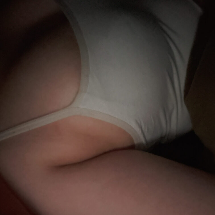 添い寝視点……てきな……
人と一緒にねたい……