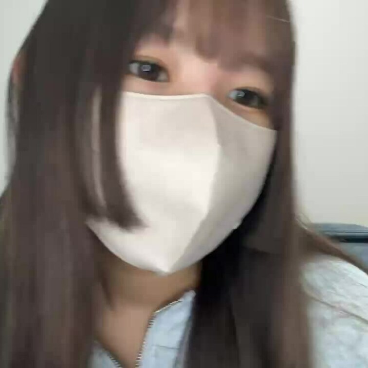 【ぷりん 18 歳】

ぷりんさんのライブ配信動画です
生配信 だと、1 回の有料配信を視聴すると、おおよそ平均 