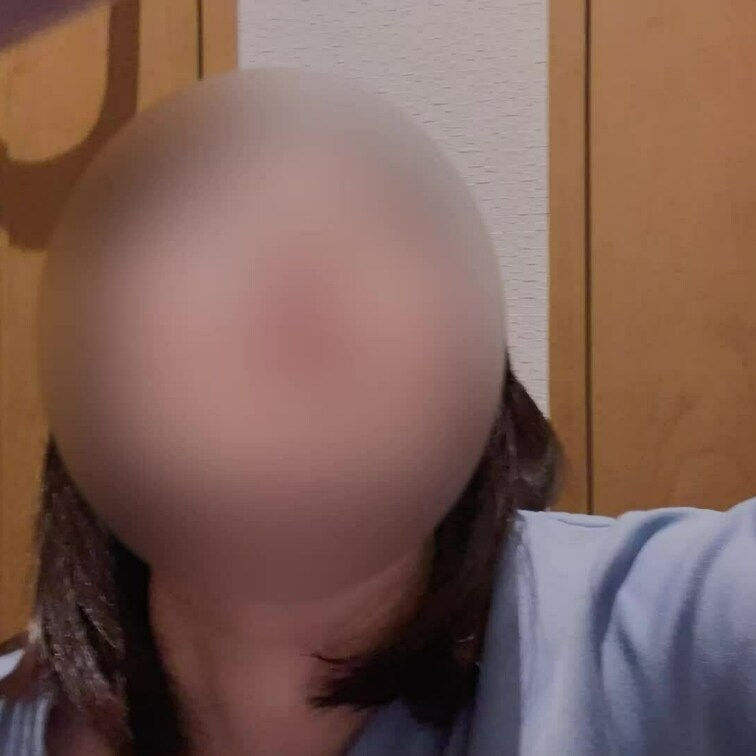 エッチなセリフ言いながら顔に白い液体かけました
言って欲しいセリフあったらコメントで教えてね