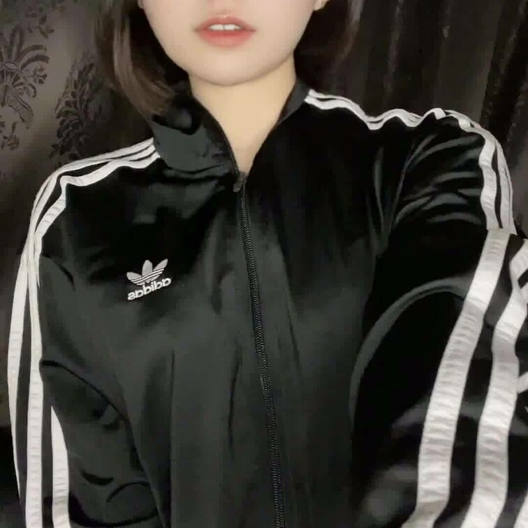いもこです！
…………………………………………………………………

ジャージ姿でなんだろ〜って思ったそこの君😂
