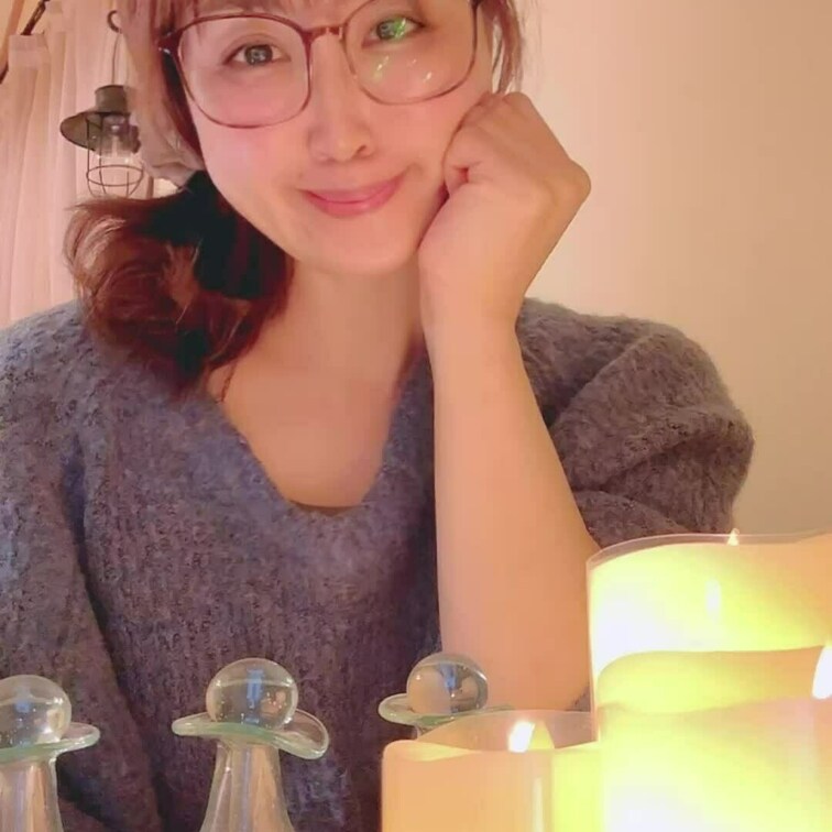 お仕事していた方はお仕事お疲れ様です🧡
お勉強していた方はお勉強お疲れ様でした☺️
ゆかろんは1日の終わりはオイルマ