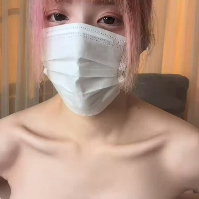 【みれい 20 歳】

みれいさんのライブ配信動画です
生配信だと、1 回の有料配信を視聴すると、おおよそ平均 5