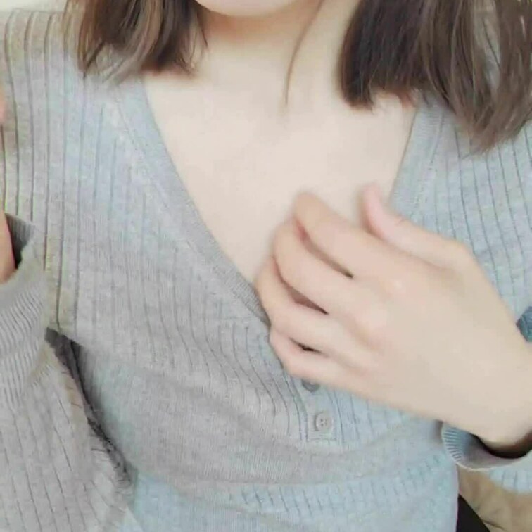 疑似フェラ(* ´,,・ᴗ・,,｀ *)

さくらに舐めて欲しい人
何人でもおいでぇ〜〜(つ *´︶`*)っ💗