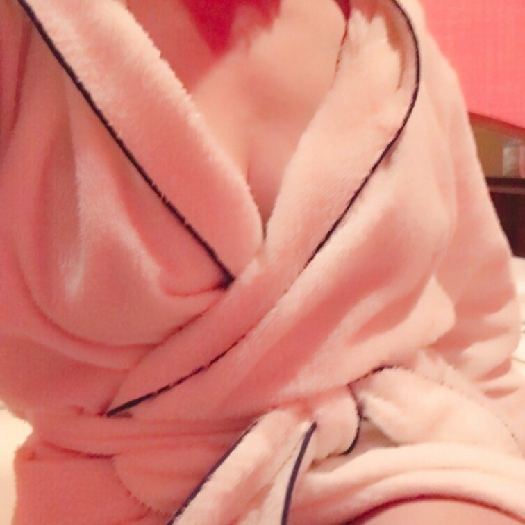 【美熟女ソープってご存じ？】
実はススキノのそこにいたこともありました(*´艸`*)
一生懸命お客様のお背中お流しし