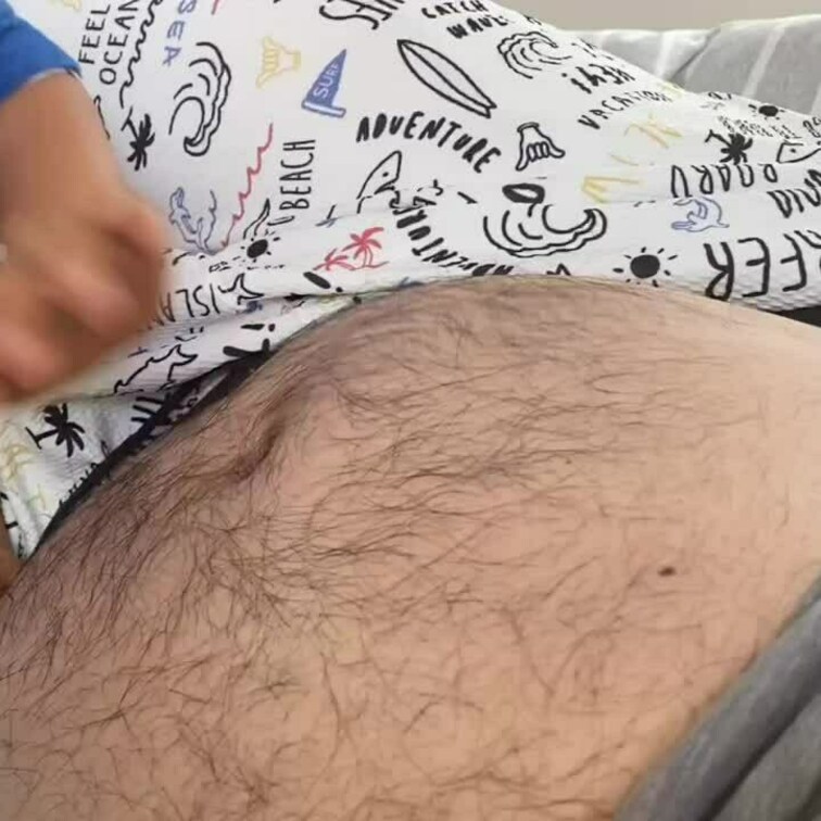 いいお腹の日だそうで…○○○のオモチャにされてます笑