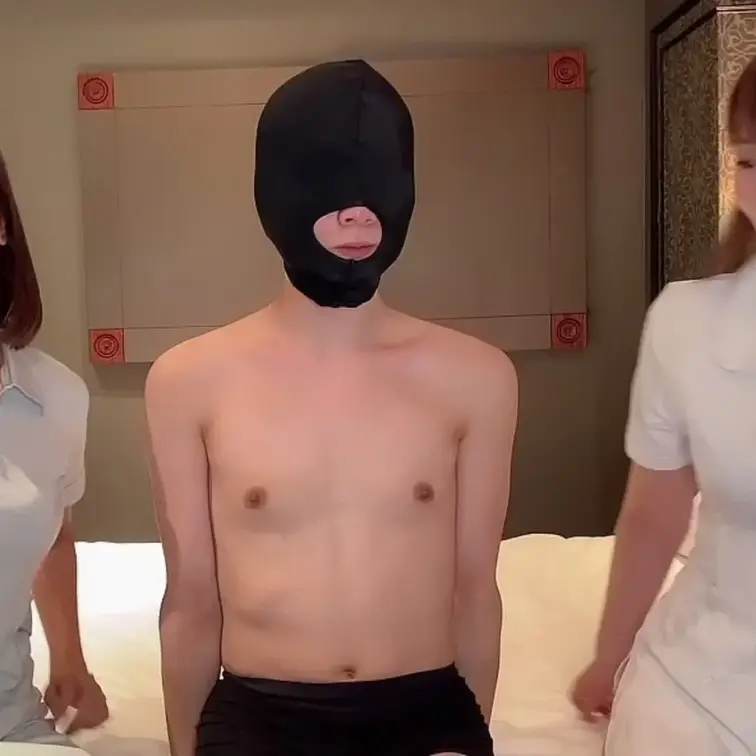 W痴女によるM男快楽責め地獄

S女様2人に出演していただきました。M男を何度も寸止め手コキや乳首責め、言葉責めで快
