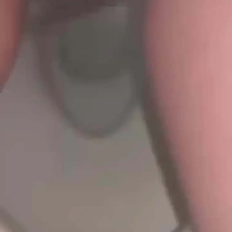 今日のぽぽぽのおしっこ動画🥰 サンプル画像