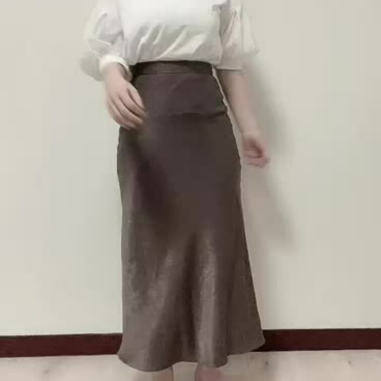 彼女が服脱ぎます😍