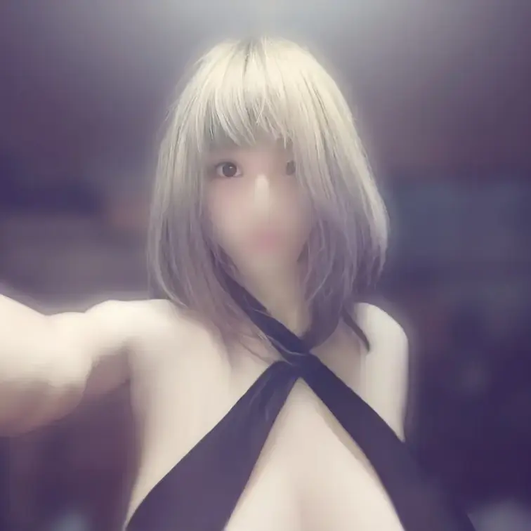 お久しぶりですー
明日は海の日ですね
着るの難しくてなかなか出せてなかったエッチすぎる水着、着ちゃいました💕
