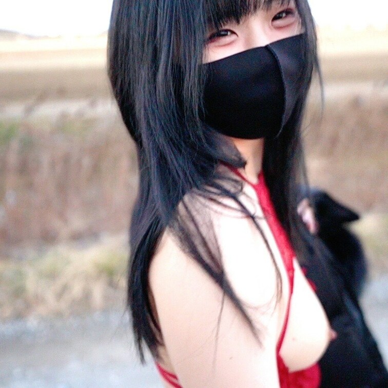 超絶美少女○○○の露出動画もアップロードします💕