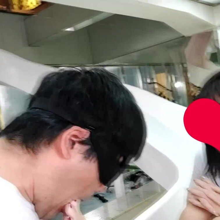美女の裸足,足裏舐めまくり,足コキ三昧編
安定の可愛さ、みくちゃんの生足フェチプレイオンパレード！
今回はスライダー