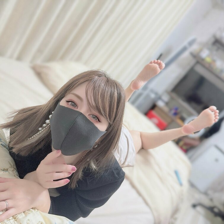 自撮りかました後に手コキした女です🫶
フルVer.はこちら❤️↓↓↓
https://myfans.jp/post