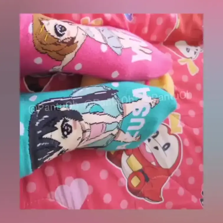 【靴下フェチさんへ🩷】
踏みつけあり💦注意💦
ちょっとテスト投稿です🩷

ぷにゅぷにゅ🩷むぎゅむぎゅ🩷
ちょっ