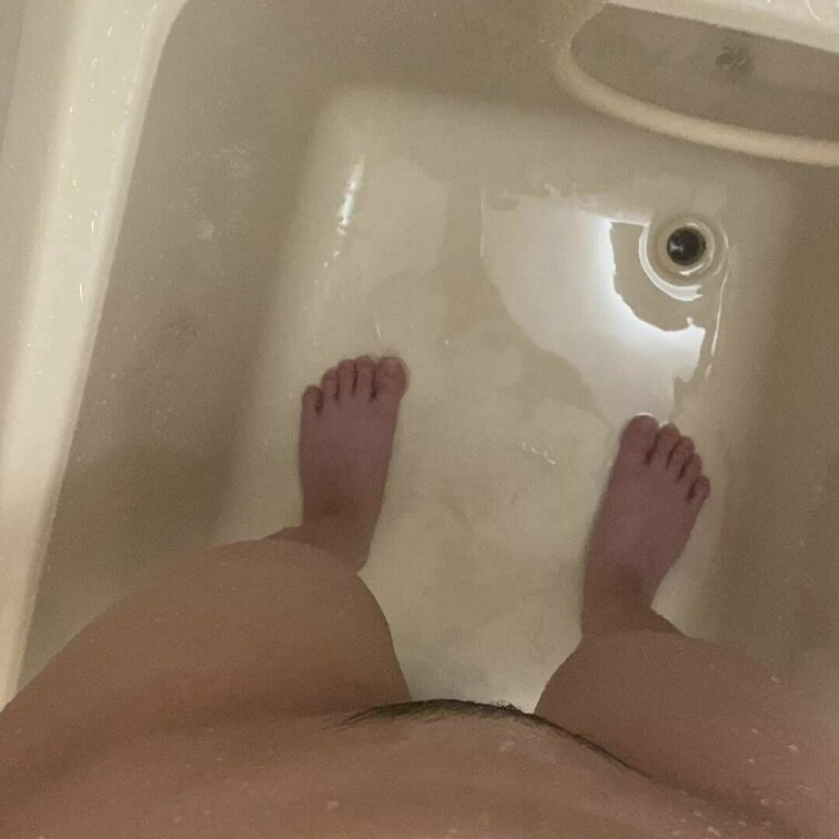 立ちおしっこ撮ったよ♡