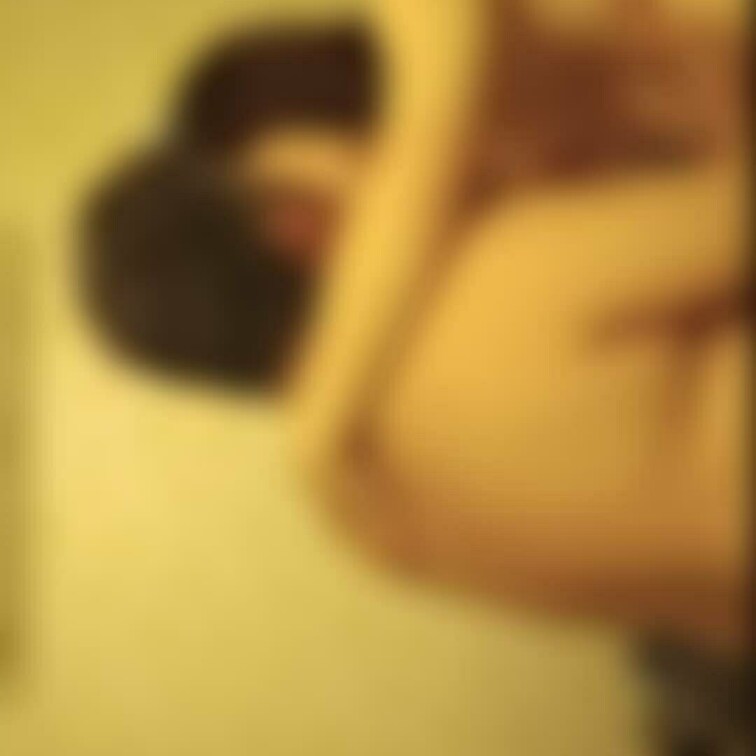 初めての他の人との絡み動画です！
有料プランはお相手さんの顔のみモザイクかけてます！