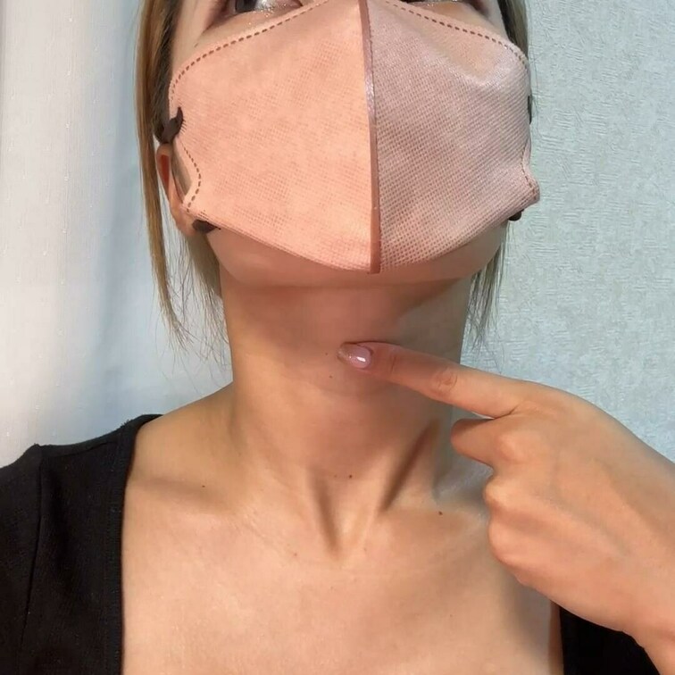 サクッと首見たいんだよな〜

見せてくれないかな〜

そんなあなたに！！

首を見ないとソワソワしちゃう

