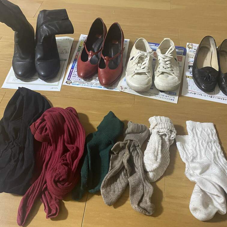 足物好きな方お譲りしたいです！
ぶっかけたいとか🤭
詳しくはdm💌で！