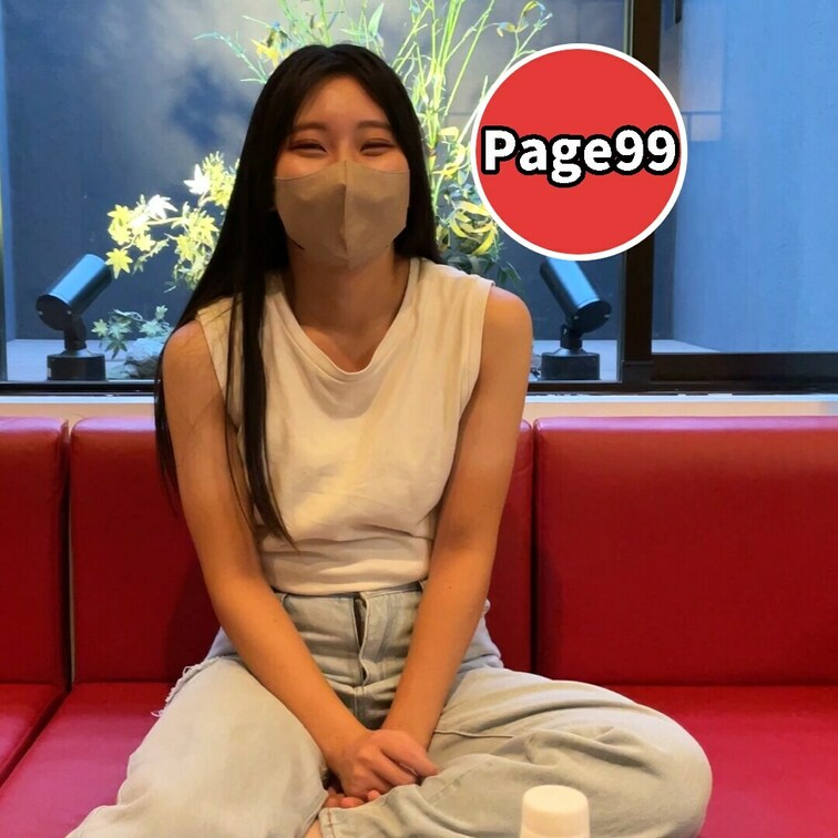 Page99は黒髪美人な会社員との見納めハメ撮りです
まだ暑さの残る日に再会した彼女は

半袖の白のタンクトップと