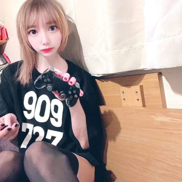 ゲーム好きなの？
一緒にやろうよ〜
