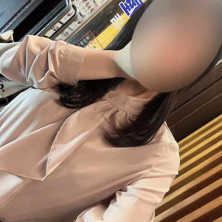 ノーブラでま○家いってみた🫣
次回はもう少し大胆にいっちゃうね🤫