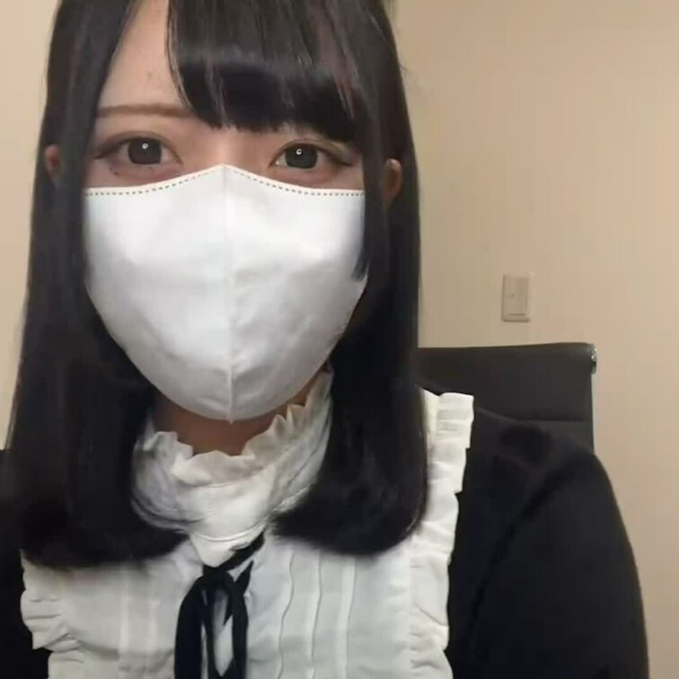【りん 18 歳】

りんさんのライブ配信動画です
生配信 だと、1 回の有料配信を視聴すると、おおよそ平均 5,