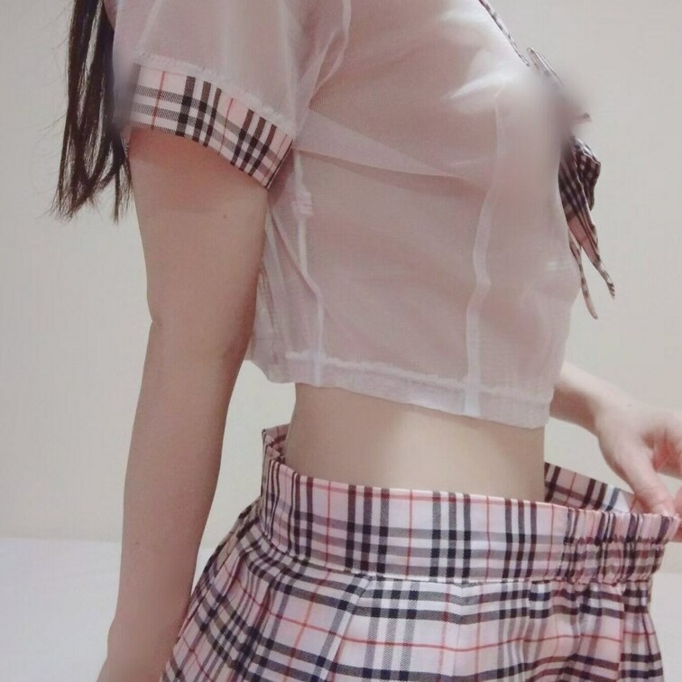 右上の「♡いいね」押してから見てくれると嬉しいです|´-`)チラッ
お家で飲むと○○○うの早い気がする
,