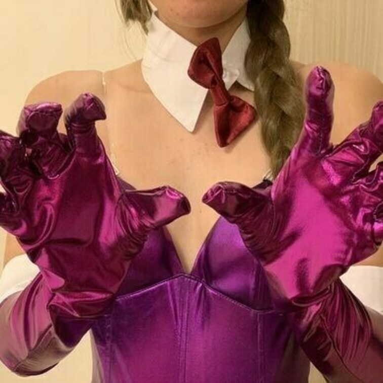 【委員長キャラ】テカテカ手袋×テカテカバニー【手コキと口内射精】前編

真面目な委員長が裏ではあんなえっちな衣装を着
