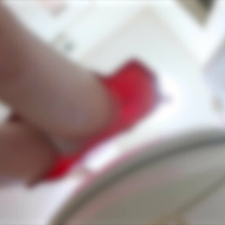 朝、○○○は洗面所で着替えるんだよね
カメラを仕掛ければ覗けるんだ

びんびんの乳首がたまんねえぜ！

ぷちプ