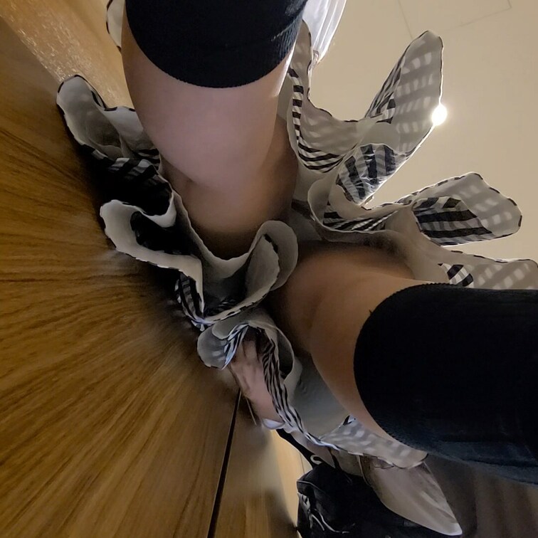 11-7ローアングルパンチラデート♡#白綿パン
しゃがみ△、階段パンチラ、真下撮影etc