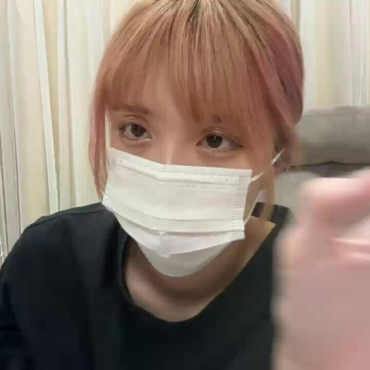 【みれい 20 歳】

みれいさんのライブ配信動画です
生配信 だと、1 回の有料配信を視聴すると、おおよそ平均 