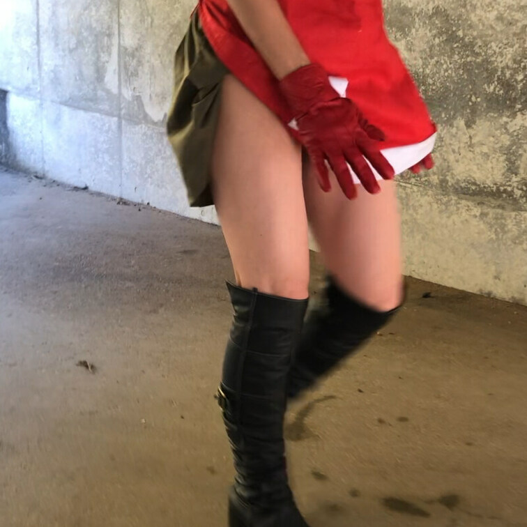 ちょっとだけサンタコス🎅