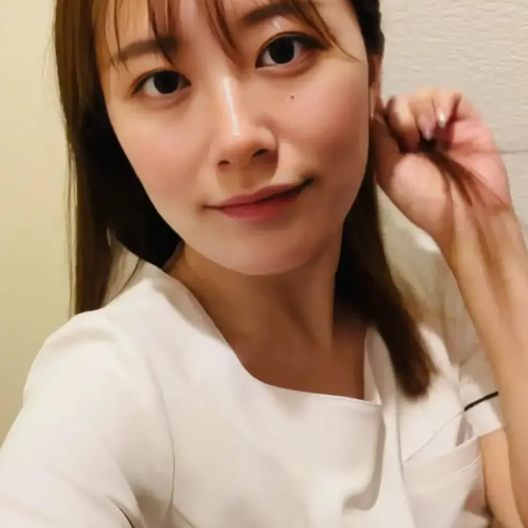 仕事の休憩中に我慢できなった♡
家と違ったからなんかドキドキが増して
余計に興奮しちゃったな♡