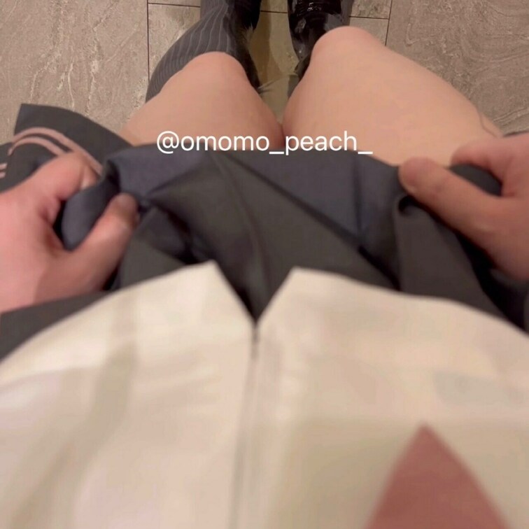 ***成人済み素人女性によるコスプレ演出です***
👀自分視点（一人称視点）バージョン
【待ち切れずにおもらししてし