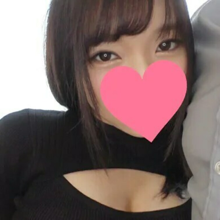 エッチな顔つき身体つきのJDチャン🩷
お茶だけでは欲しいバッグが買えない〜！と初ホテイン🏩💓
発育良すぎなHカップお