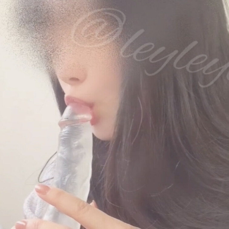 これで起こした〜い🍌😝👅💗
もちろん続きもしたい‪‪❤︎‬
(顔モザイク薄め‎🤍)