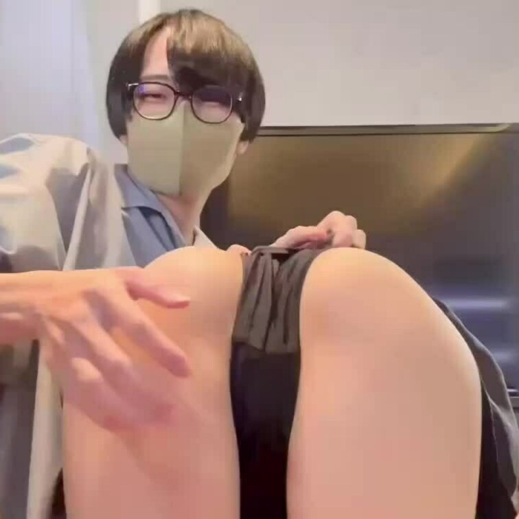 顔出し動画✨
限界になるまでパイパンまんこいじり倒されちゃった💕

イキ疲れてるのにアナル挿入はヤバすぎた🍑
