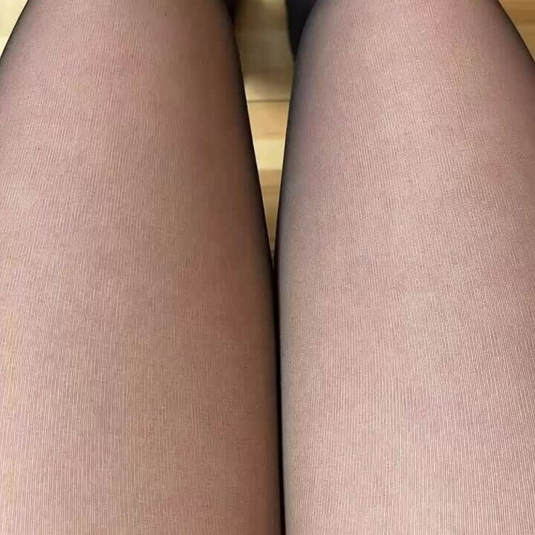 言葉責めとかの動画撮りたいから、簡単な台本みたいなの書いてくれる人いないかなあ
言って欲しいセリフとかでも！