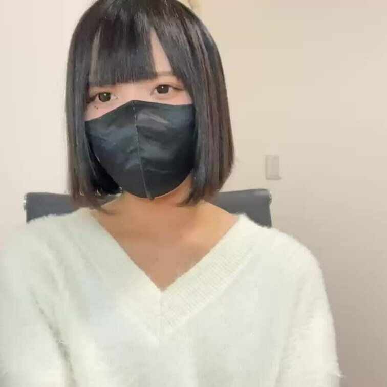 【りん 18 歳】

りんさんのライブ配信動画です
生配信だと、1 回の有料配信を視聴すると、おおよそ平均 5,0