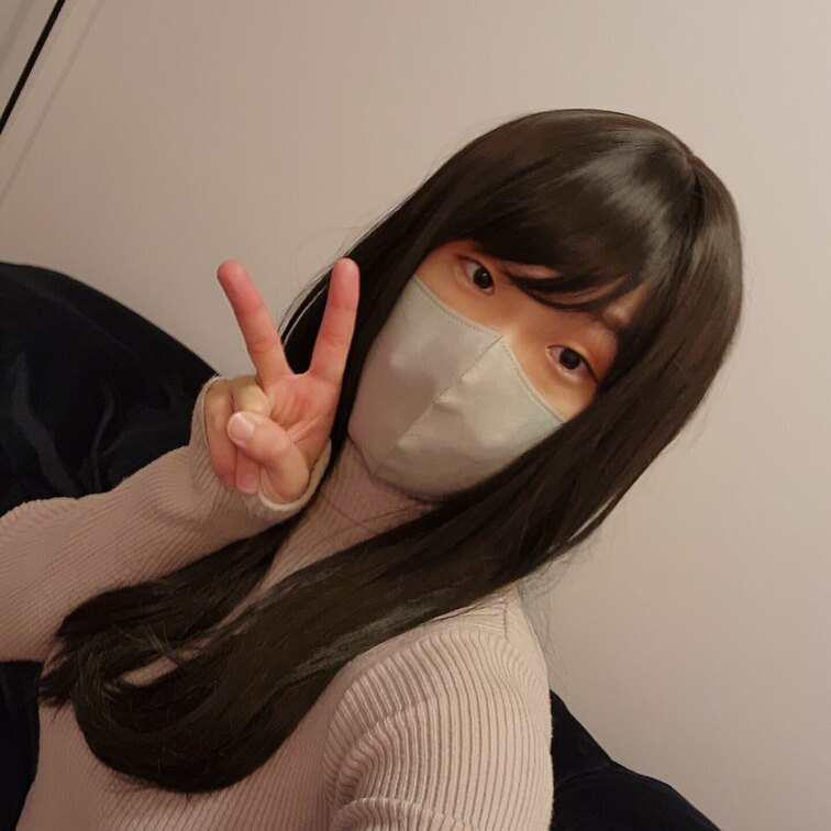 お○○○さんの格好でオナニーしてます
